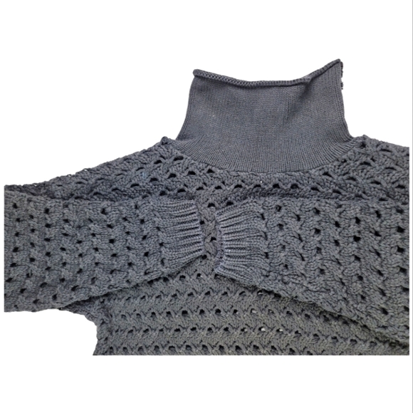 Neiman Marcus Oversized Mock Turtleneck Crochet Sweater/Tunic - Picture 6 of 10